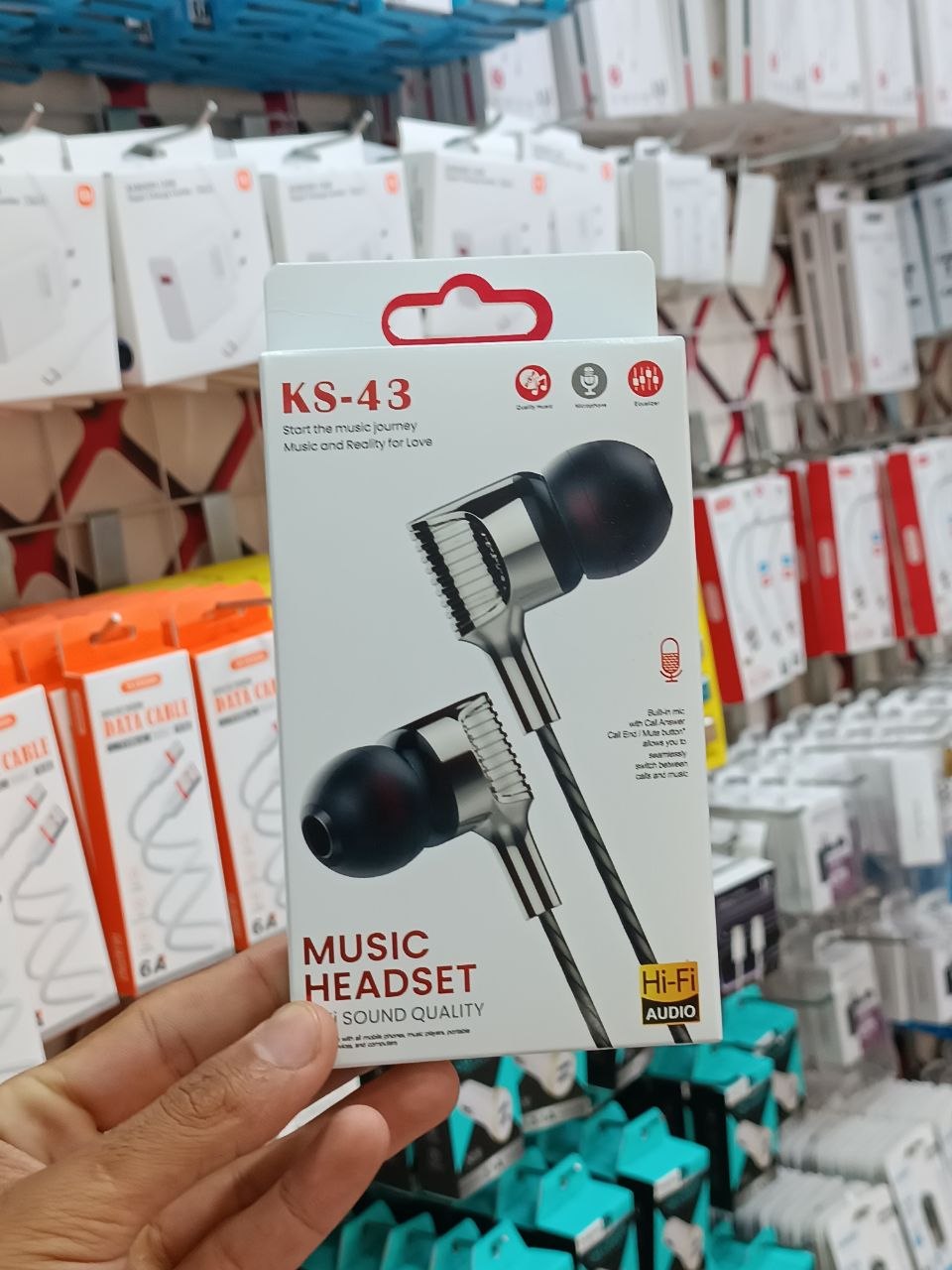 هدست موزیک سیمی مدل KS-43 دارای میکروفون، دکمه پاسخ تماس و کیفیت صدای Hi-Fi